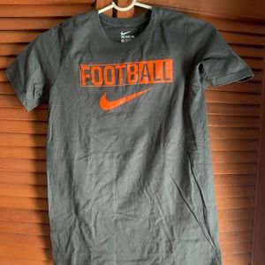 Nike Boys Youth MEDIUM T-Shirt “Football” Swoosh